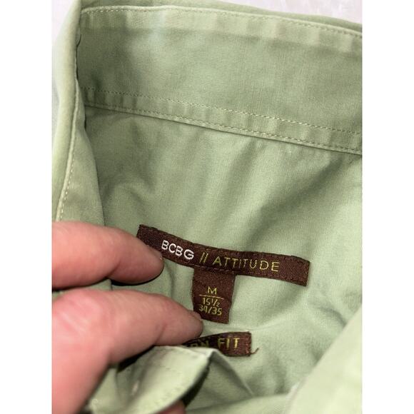 BCBG Attitude Men’s Sz. 15.5/ 34/35 “ Modern Fit” Green Button Down. - Picture 5 of 9